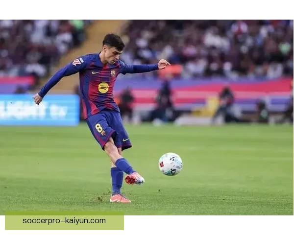 佩德里在对阵拉斯帕尔马斯的比赛中表现稳健，状态回暖引发关注。