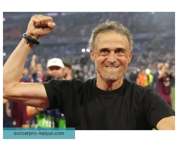 金玟哉欧冠表现稳健，球队防线逐渐形成零封纪录